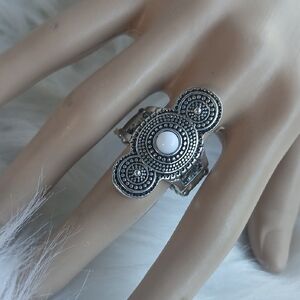 Paparazzi Silver and White Intricate Ring Strech